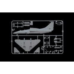 MODELO 1:72 OA-4M SKYHAWK II