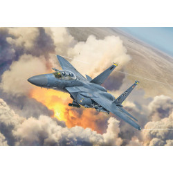 MODELO 1:72 F-15E STRIKE EAGLE